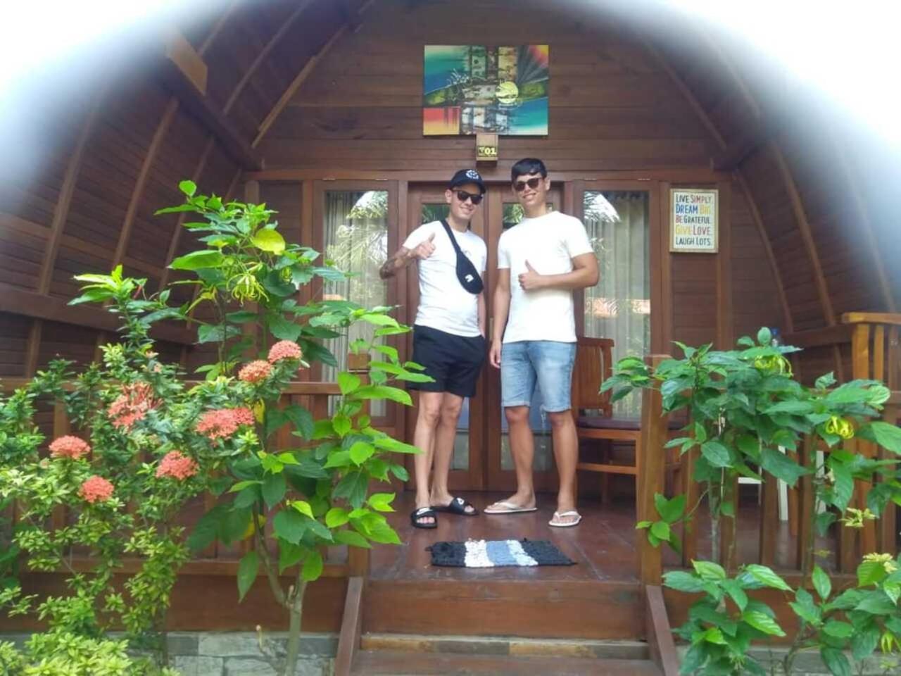 Maha Nusa Menjangan Banyuwedang Exterior photo